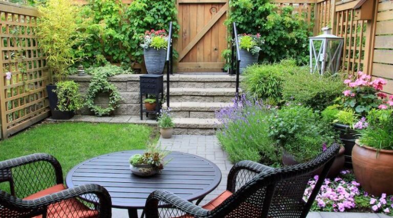 10 Tricks for Maximizing a Small Patio