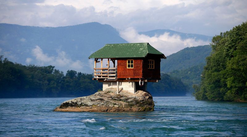 7 Most Beautiful Tiny Houses In The World